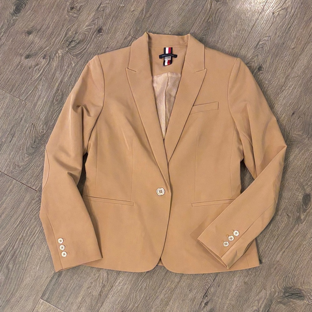 Tommy Hilfiger One-Button Blazer